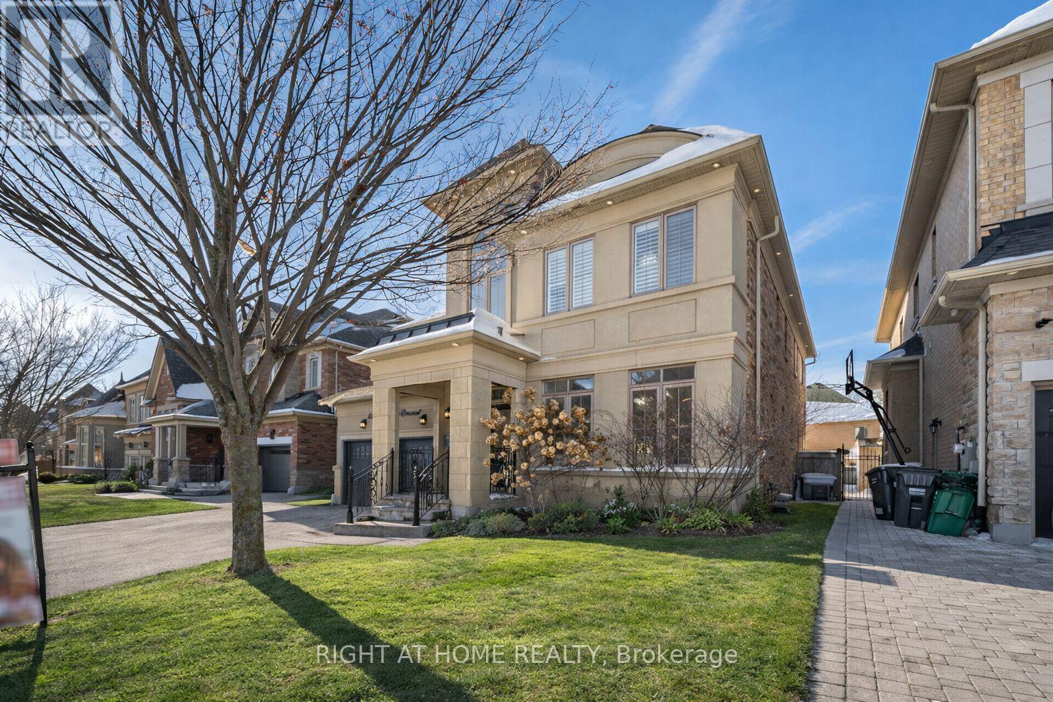 48 Cannington Crescent, Brampton, Ontario  L6X 2Y4 - Photo 4 - W12766844