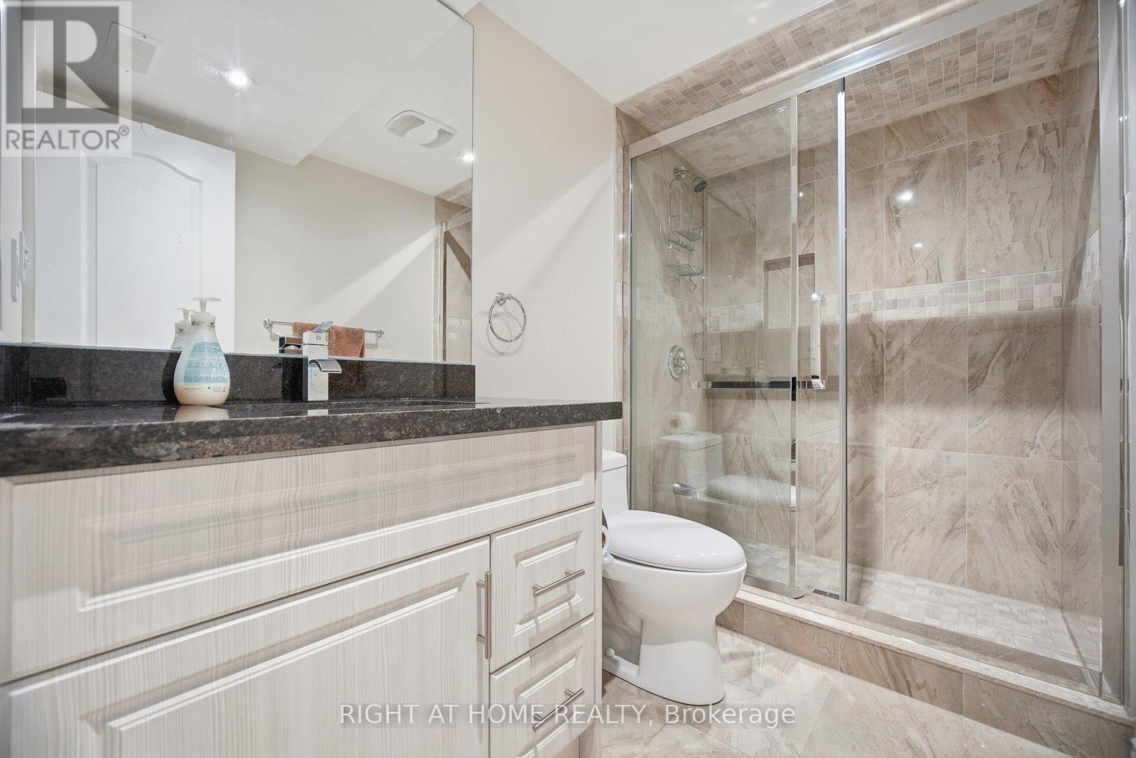 48 Cannington Crescent, Brampton, Ontario  L6X 2Y4 - Photo 42 - W12766844