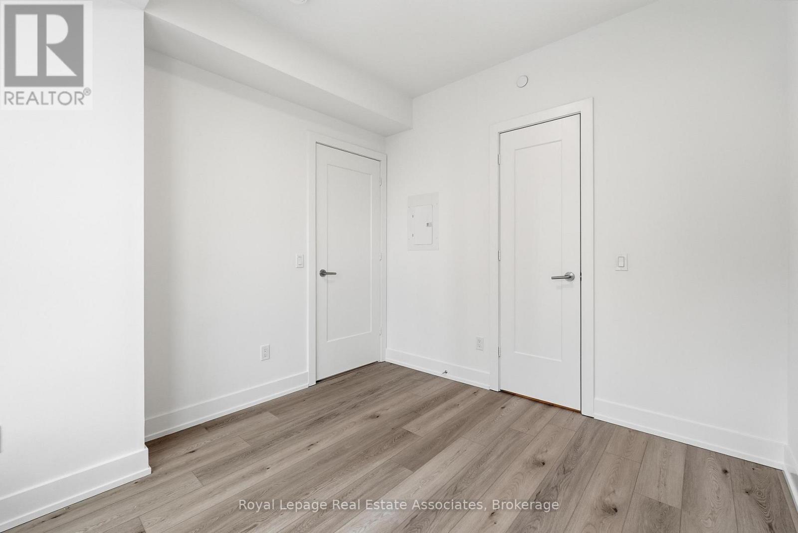 1505 - 60 Central Park Roadway, Toronto, Ontario  M9A 3K1 - Photo 10 - W12766872