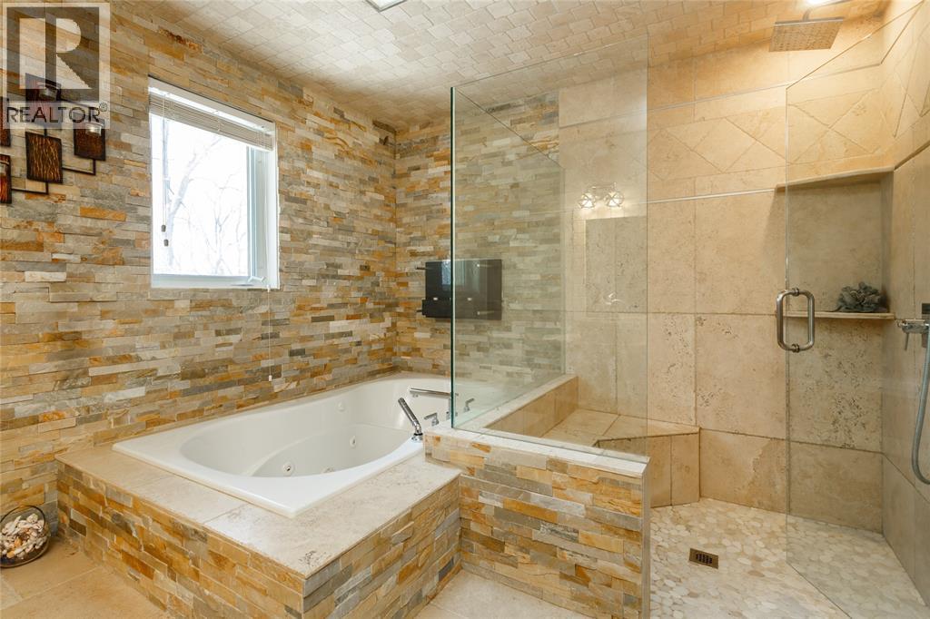 331 Tawny Road, Sarnia, Ontario  N7S 5K1 - Photo 33 - 26002525