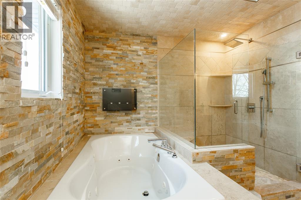 331 Tawny Road, Sarnia, Ontario  N7S 5K1 - Photo 34 - 26002525