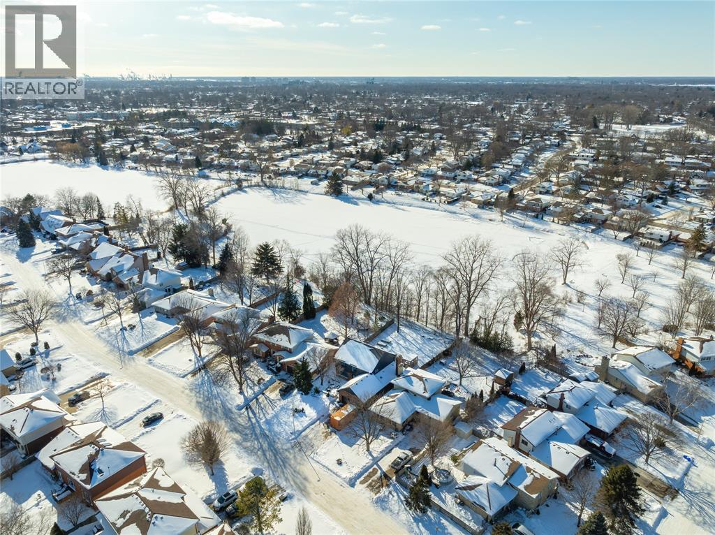 331 Tawny Road, Sarnia, Ontario  N7S 5K1 - Photo 47 - 26002525