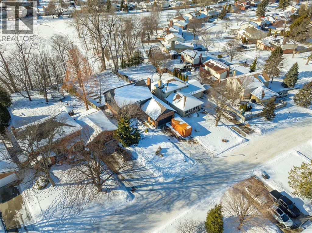 331 Tawny Road, Sarnia, Ontario  N7S 5K1 - Photo 49 - 26002525