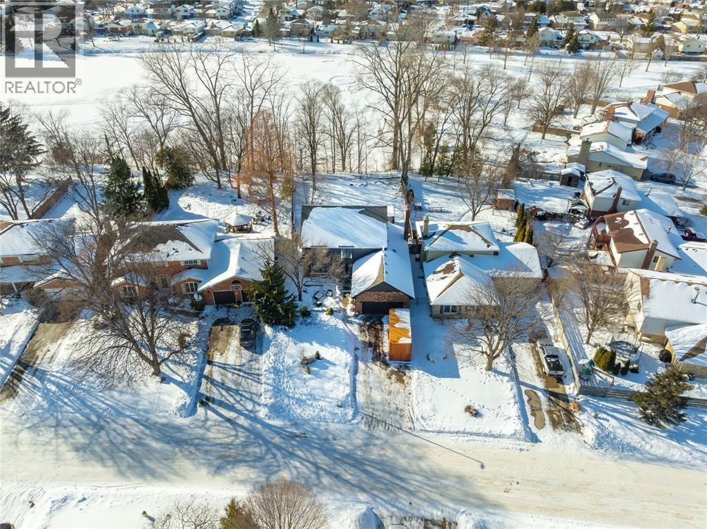 331 Tawny Road, Sarnia, Ontario  N7S 5K1 - Photo 50 - 26002525