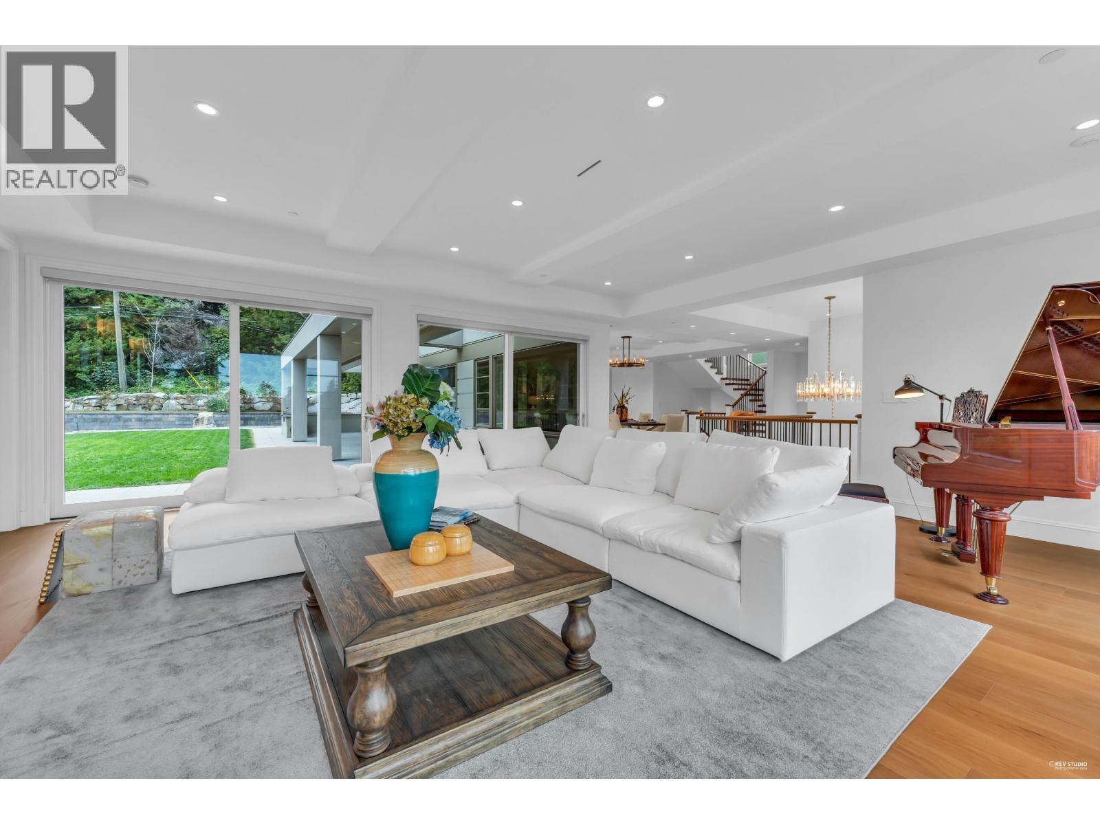 565 Robin Hood Road, West Vancouver, British Columbia  V7S 1T4 - Photo 5 - R3076174