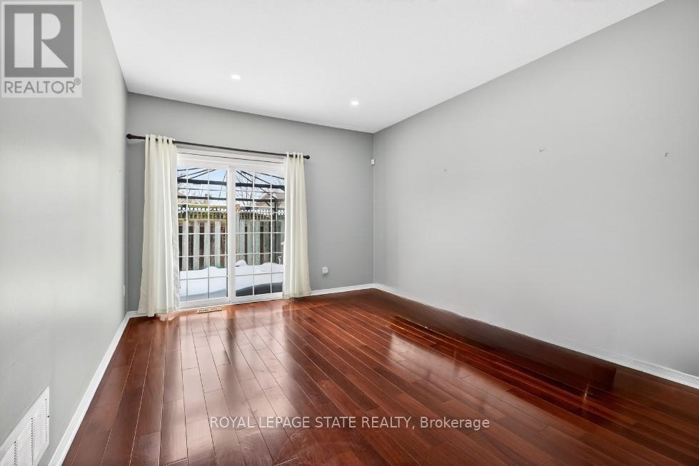 26 Manitoulin Trail, Hamilton, Ontario  L9B 2X8 - Photo 15 - X12766732