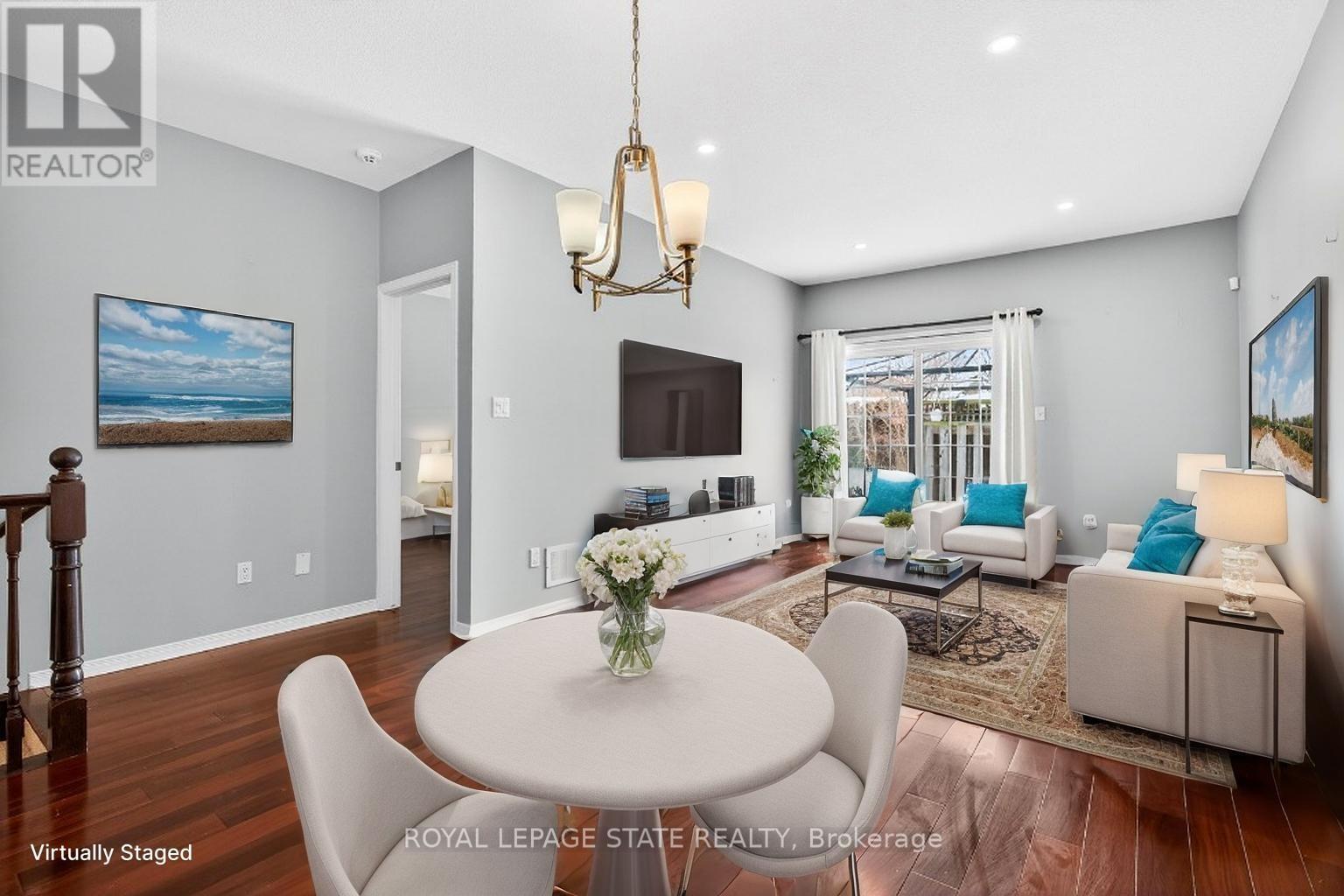 26 Manitoulin Trail, Hamilton, Ontario  L9B 2X8 - Photo 2 - X12766732