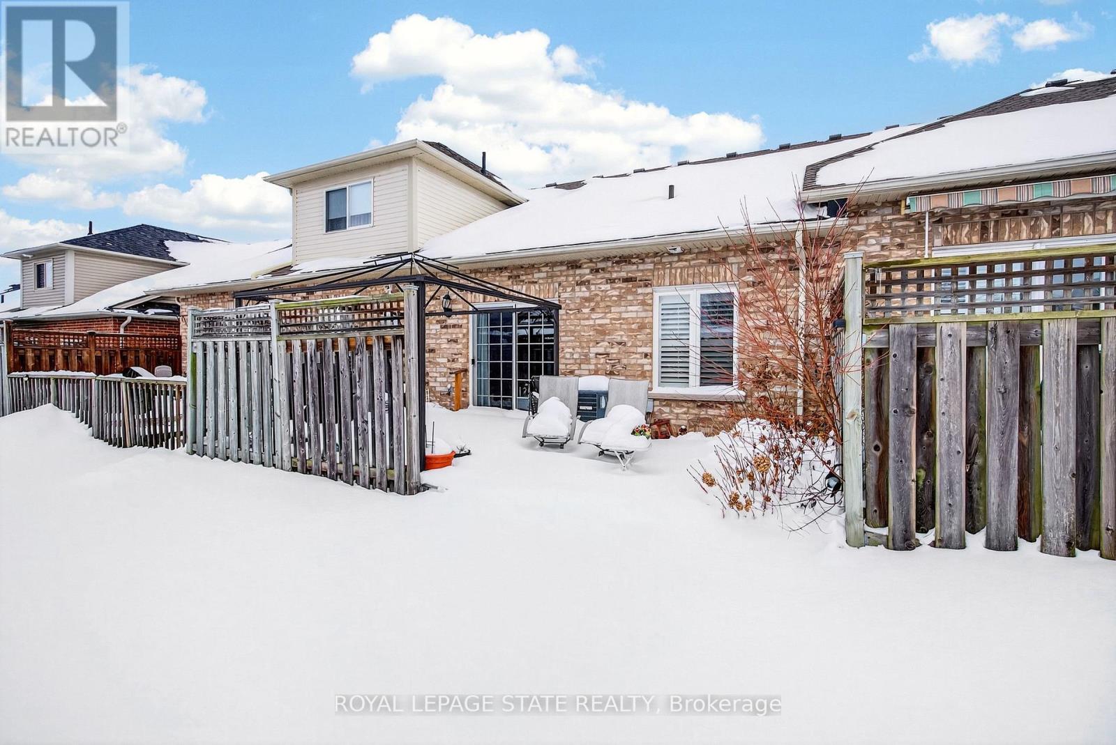 26 Manitoulin Trail, Hamilton, Ontario  L9B 2X8 - Photo 39 - X12766732