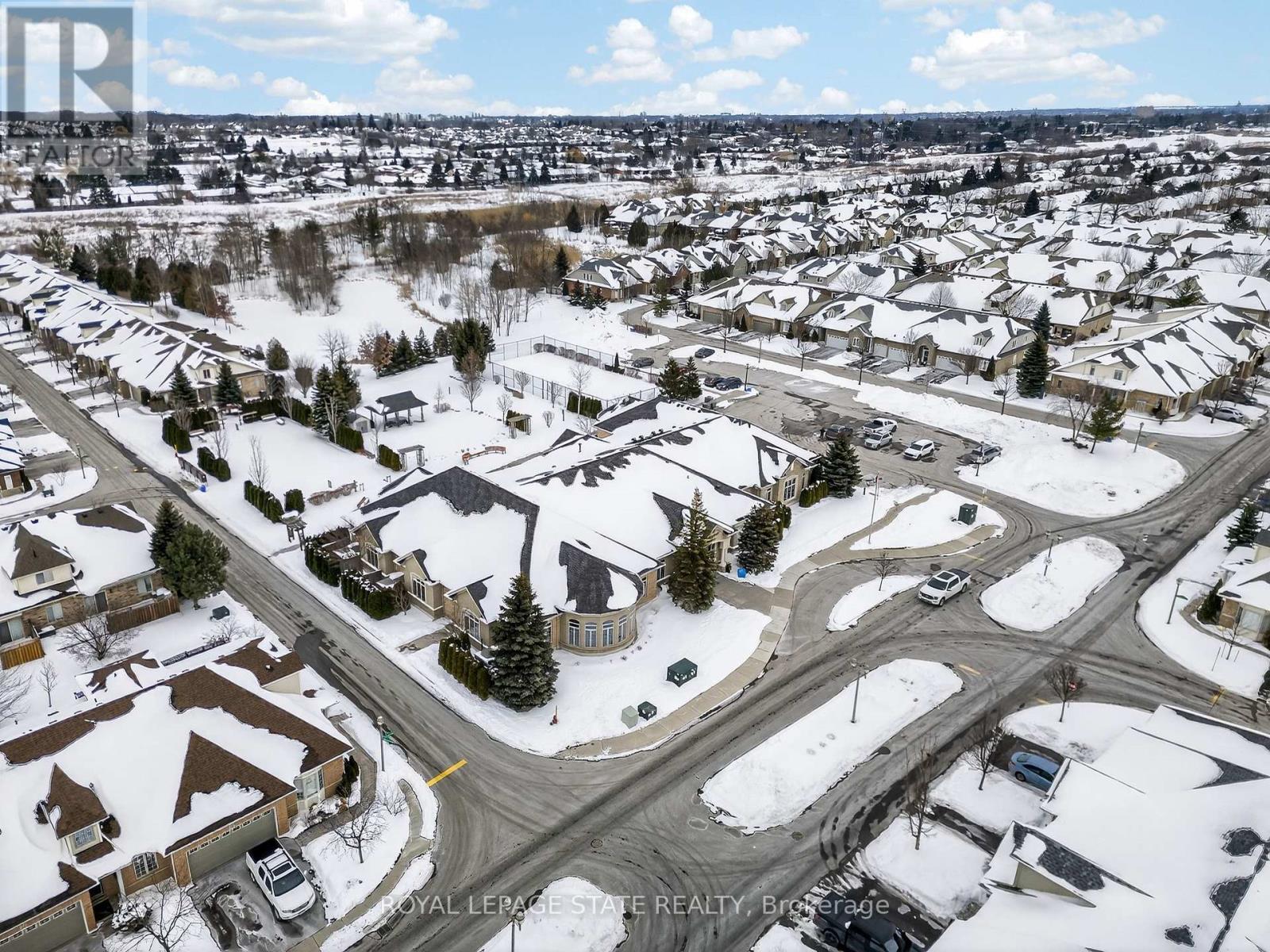 26 Manitoulin Trail, Hamilton, Ontario  L9B 2X8 - Photo 41 - X12766732