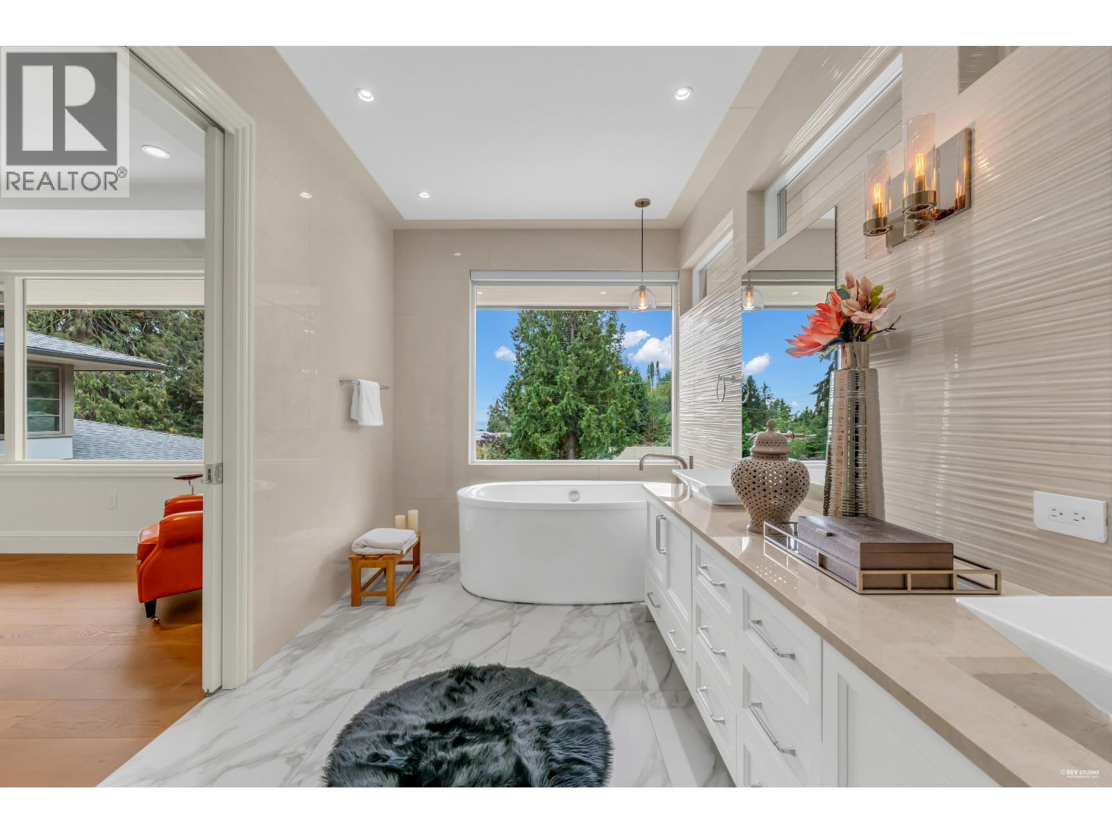 565 Robin Hood Road, West Vancouver, British Columbia  V7S 1T4 - Photo 24 - R3076174