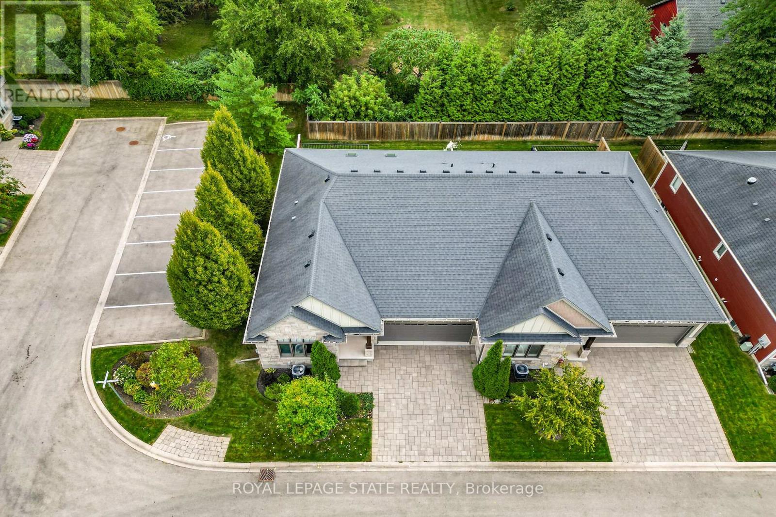 1 Cedar Drive, Niagara-On-The-Lake, Ontario  L0S 1J1 - Photo 3 - X12766756