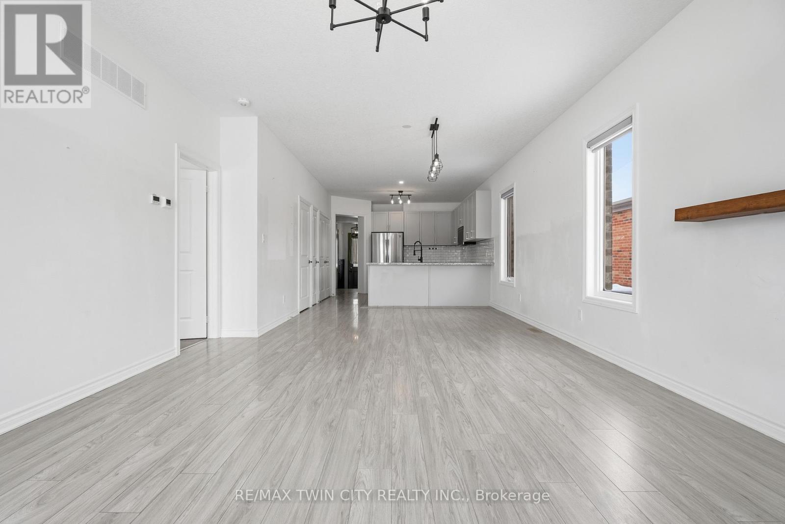 43 Harvest Avenue, Tillsonburg, Ontario  N4G 0H9 - Photo 13 - X12766804