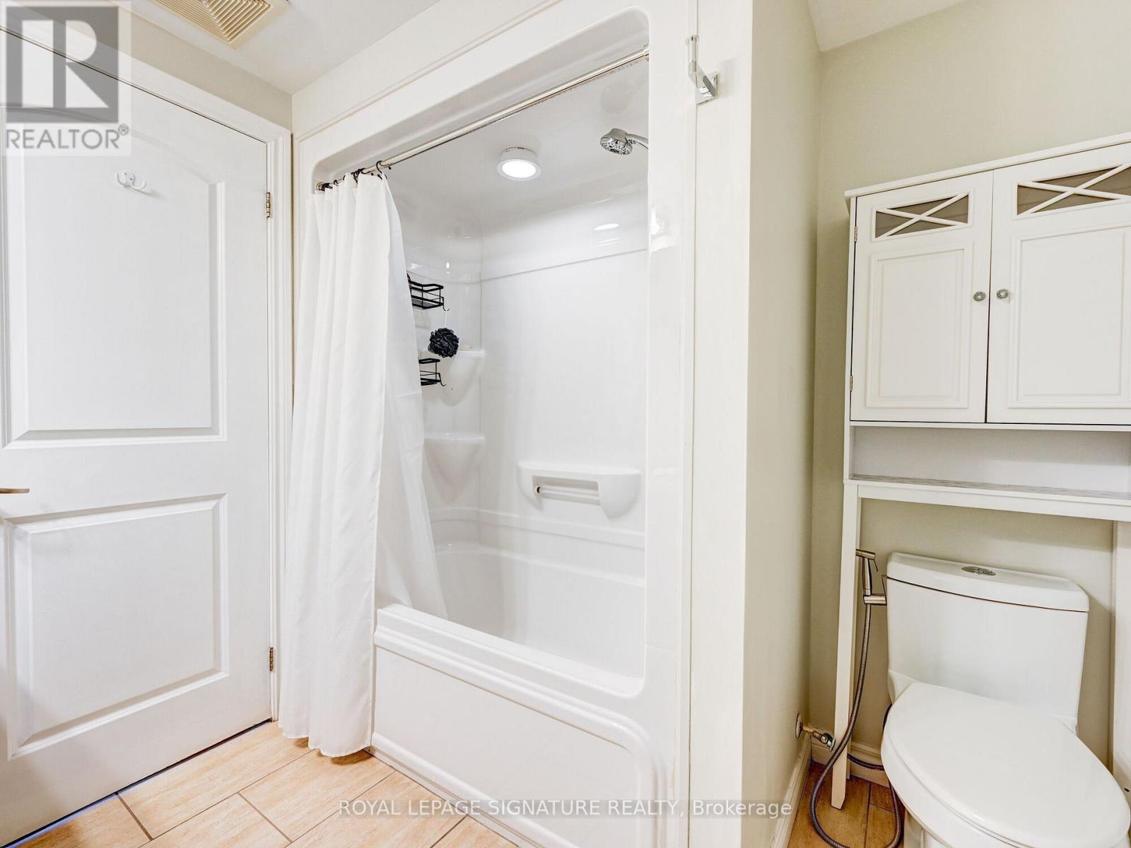 205 - 886 Golf Links Road, Hamilton, Ontario  L9K 1J8 - Photo 10 - X12766812