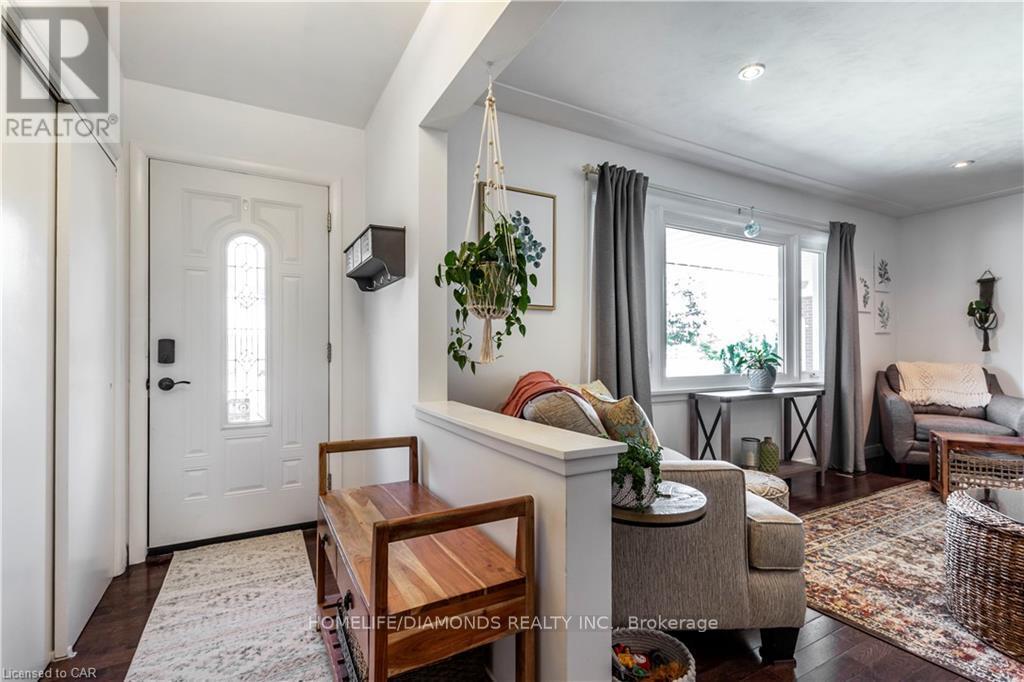 Full - 107 Ellis Crescent, Waterloo, Ontario  N2J 2C1 - Photo 5 - X12766866