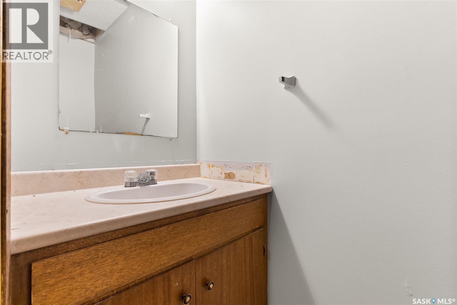 2062 Cornwall Street, Regina, Saskatchewan  S4P 2K5 - Photo 21 - SK028092