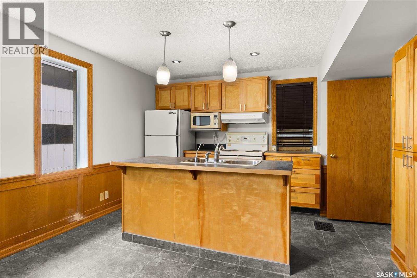 2062 Cornwall Street, Regina, Saskatchewan  S4P 2K5 - Photo 26 - SK028092