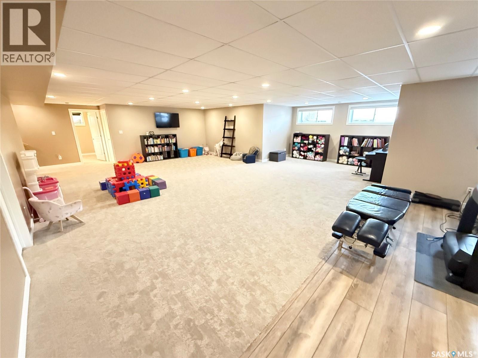 785 Washington Drive, Weyburn, Saskatchewan  S4H 3C7 - Photo 32 - SK028091