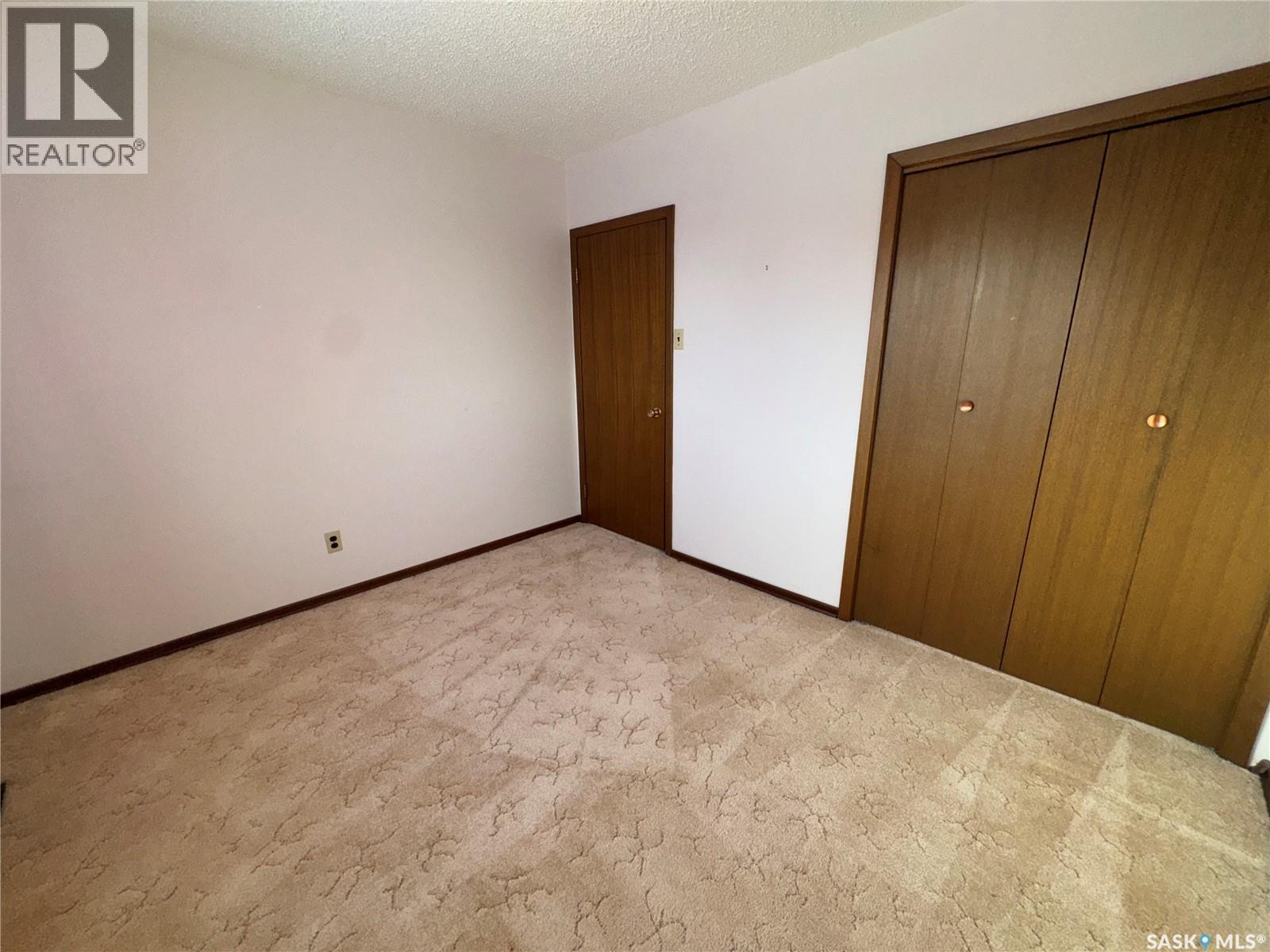 503 7th Avenue W, Biggar, Saskatchewan  S0K 0M0 - Photo 28 - SK028029