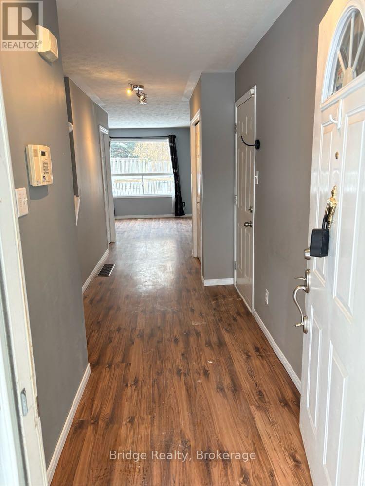 67 Stafford Street, Woodstock, Ontario  N4S 3Z8 - Photo 2 - X12766970