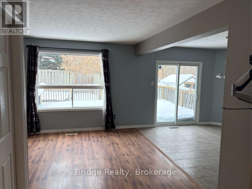 67 Stafford Street, Woodstock, Ontario  N4S 3Z8 - Photo 4 - X12766970