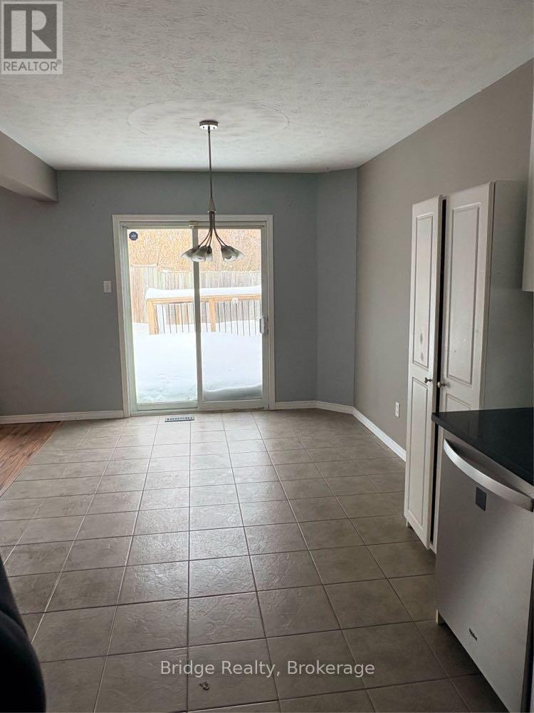 67 Stafford Street, Woodstock, Ontario  N4S 3Z8 - Photo 5 - X12766970