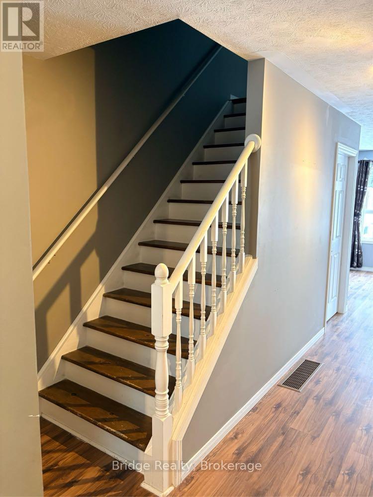 67 Stafford Street, Woodstock, Ontario  N4S 3Z8 - Photo 9 - X12766970