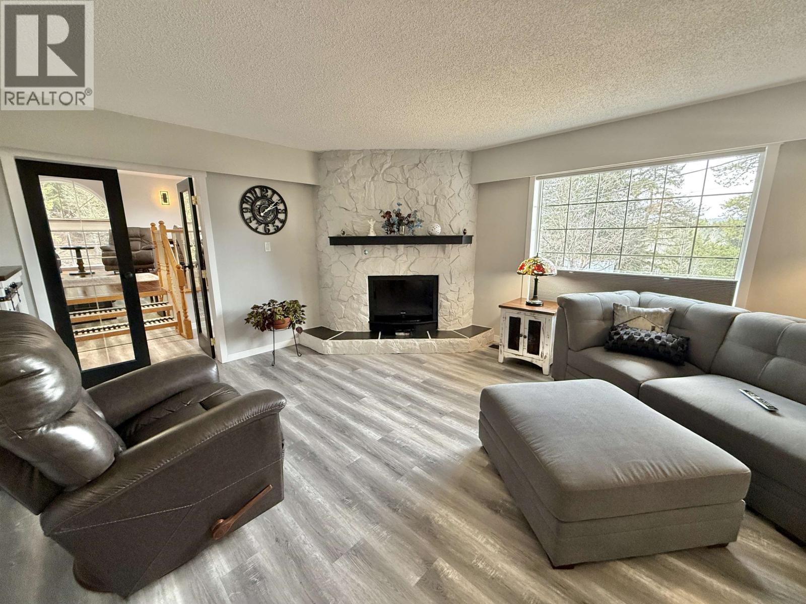 4487 Dick Road, Quesnel, British Columbia  V2J 6W9 - Photo 5 - R3087445