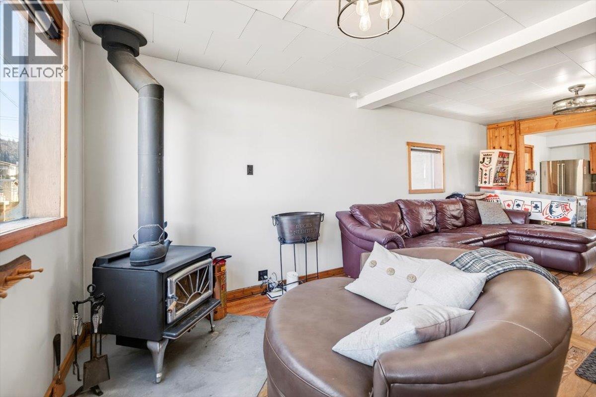 1091 4th Avenue Unit# A, Fernie, British Columbia  V0B 1M0 - Photo 11 - 10375030