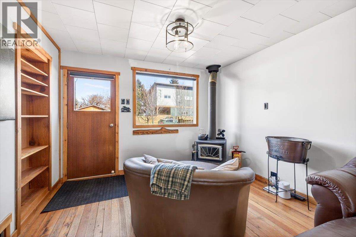 1091 4th Avenue Unit# A, Fernie, British Columbia  V0B 1M0 - Photo 3 - 10375030