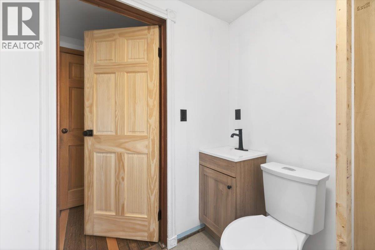 1091 4th Avenue Unit# A, Fernie, British Columbia  V0B 1M0 - Photo 37 - 10375030