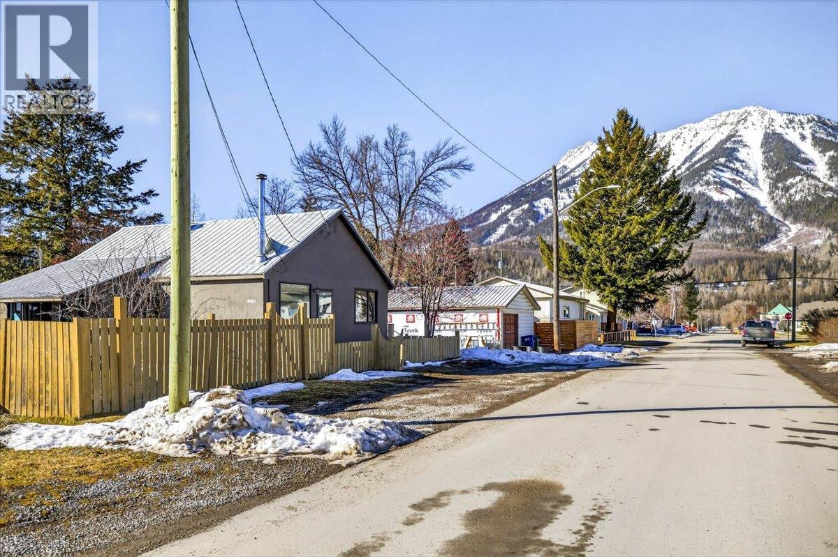 1091 4th Avenue Unit# A, Fernie, British Columbia  V0B 1M0 - Photo 59 - 10375030