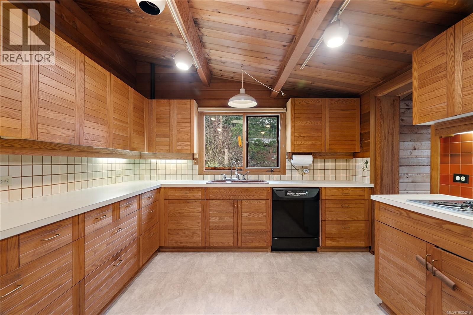 11064 Kittiwake Pl, North Saanich, British Columbia  V8L 5J3 - Photo 6 - 1025248