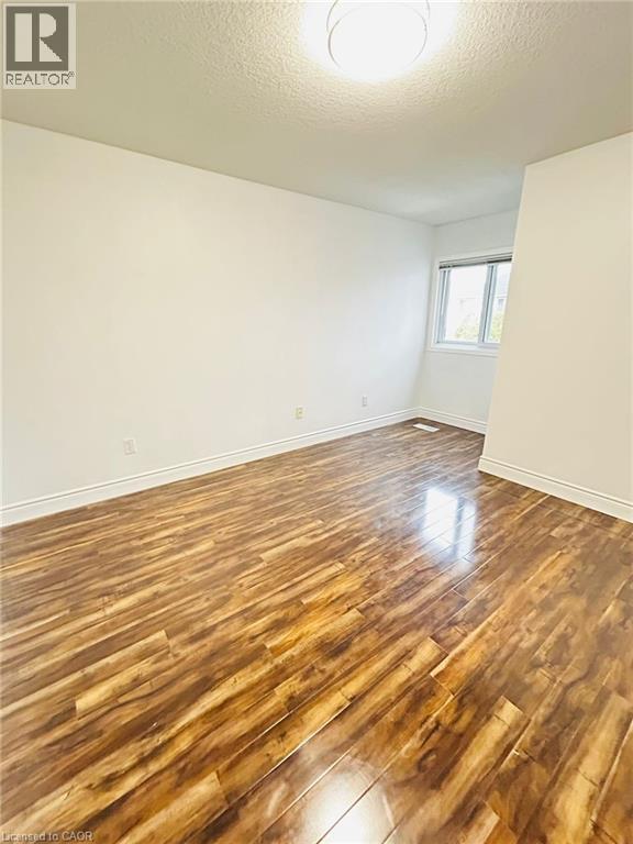 90 Donnenwerth Drive, Kitchener, Ontario  N2E 4C9 - Photo 6 - 40803370