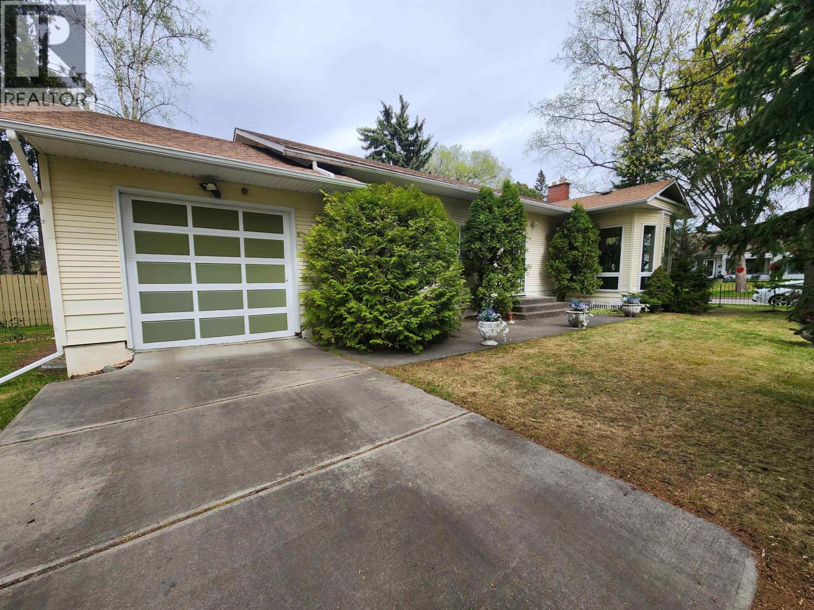 1591 CEDAR STREET, Prince George, British Columbia