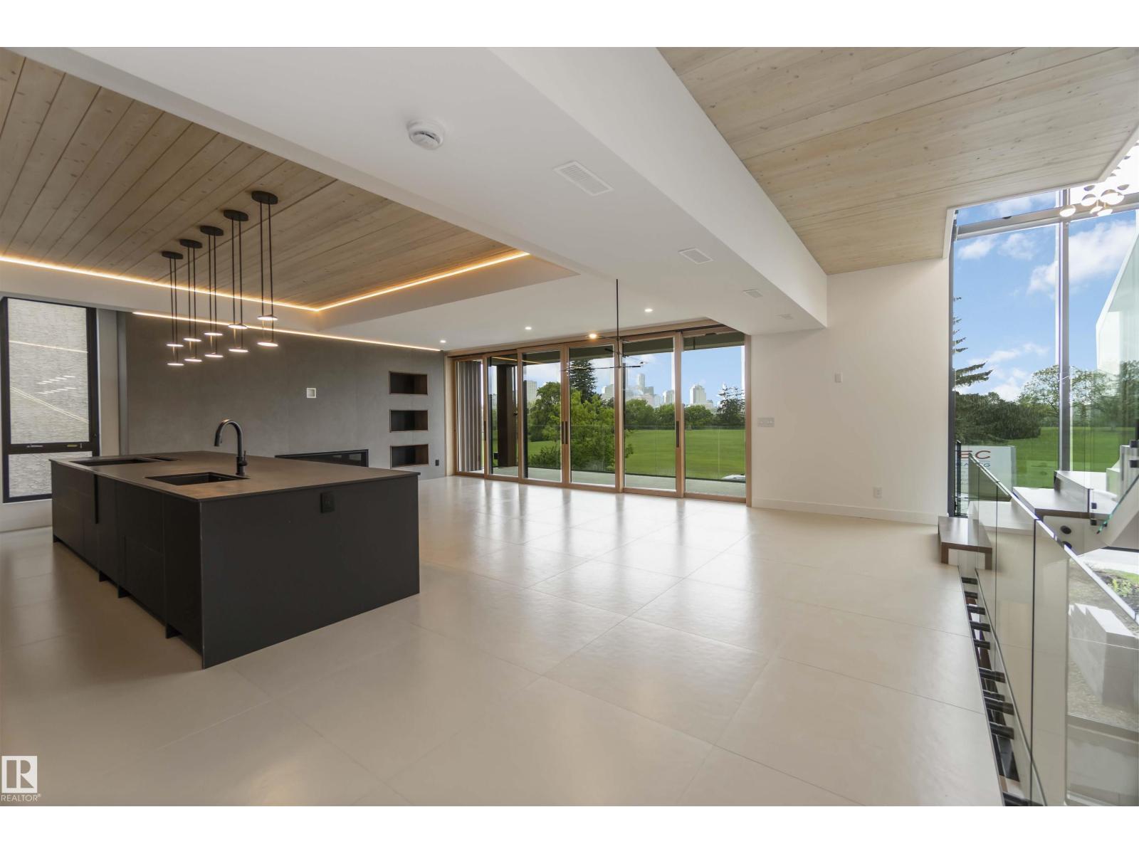 8915 Strathearn Dr Nw, Edmonton, Alberta  T6C 4C8 - Photo 17 - E4457194