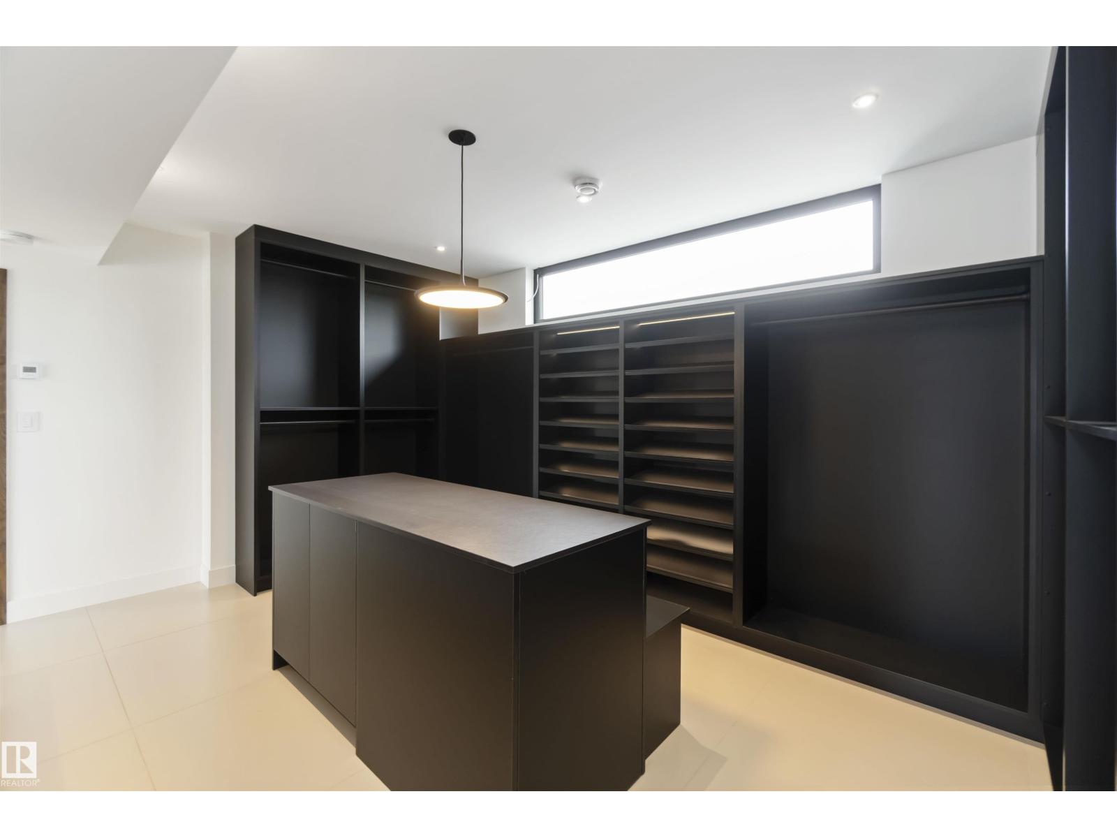 8915 Strathearn Dr Nw, Edmonton, Alberta  T6C 4C8 - Photo 41 - E4457194