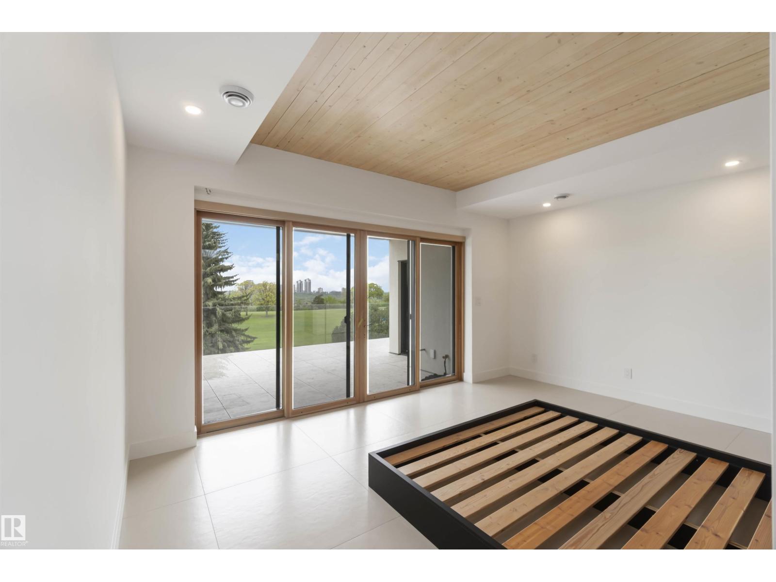 8915 Strathearn Dr Nw, Edmonton, Alberta  T6C 4C8 - Photo 40 - E4457194