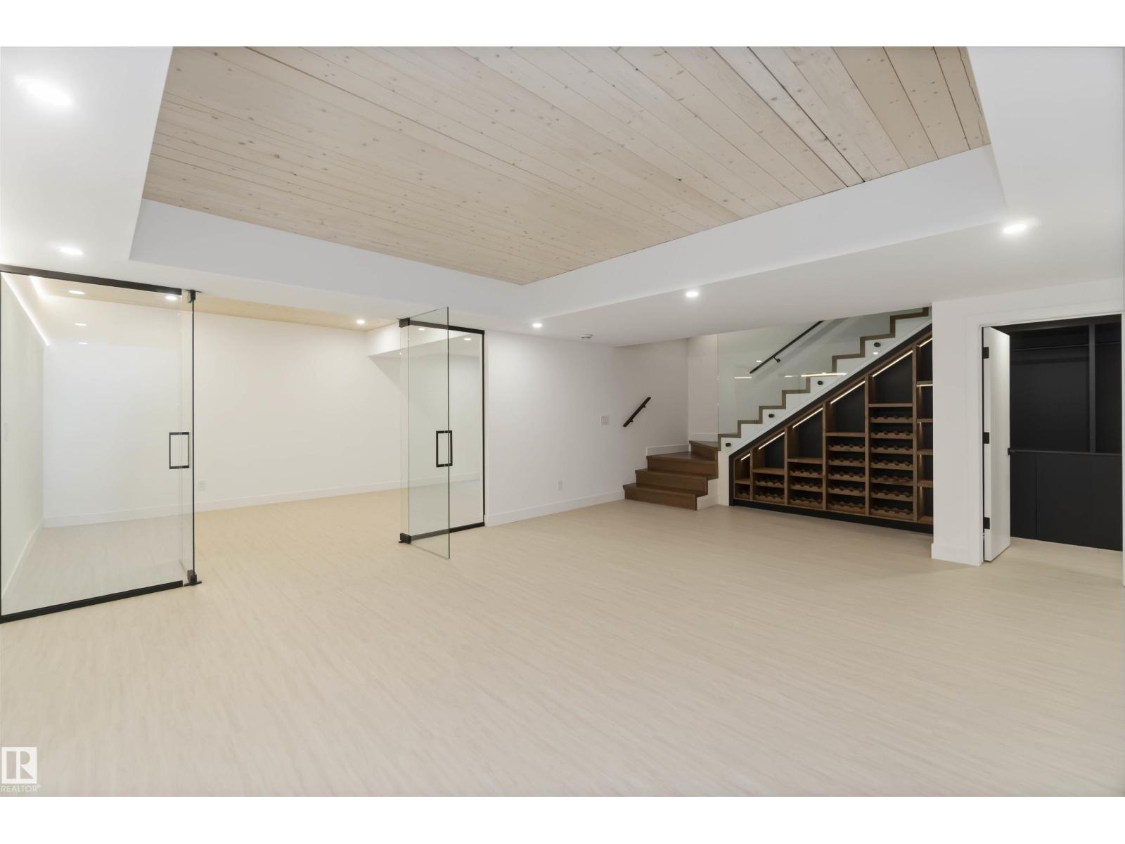 8915 Strathearn Dr Nw, Edmonton, Alberta  T6C 4C8 - Photo 53 - E4457194