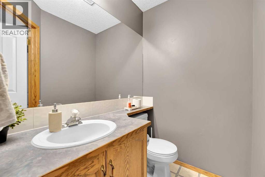 57 West Terrace Road, Cochrane, Alberta  T4C 1S6 - Photo 14 - A2283297