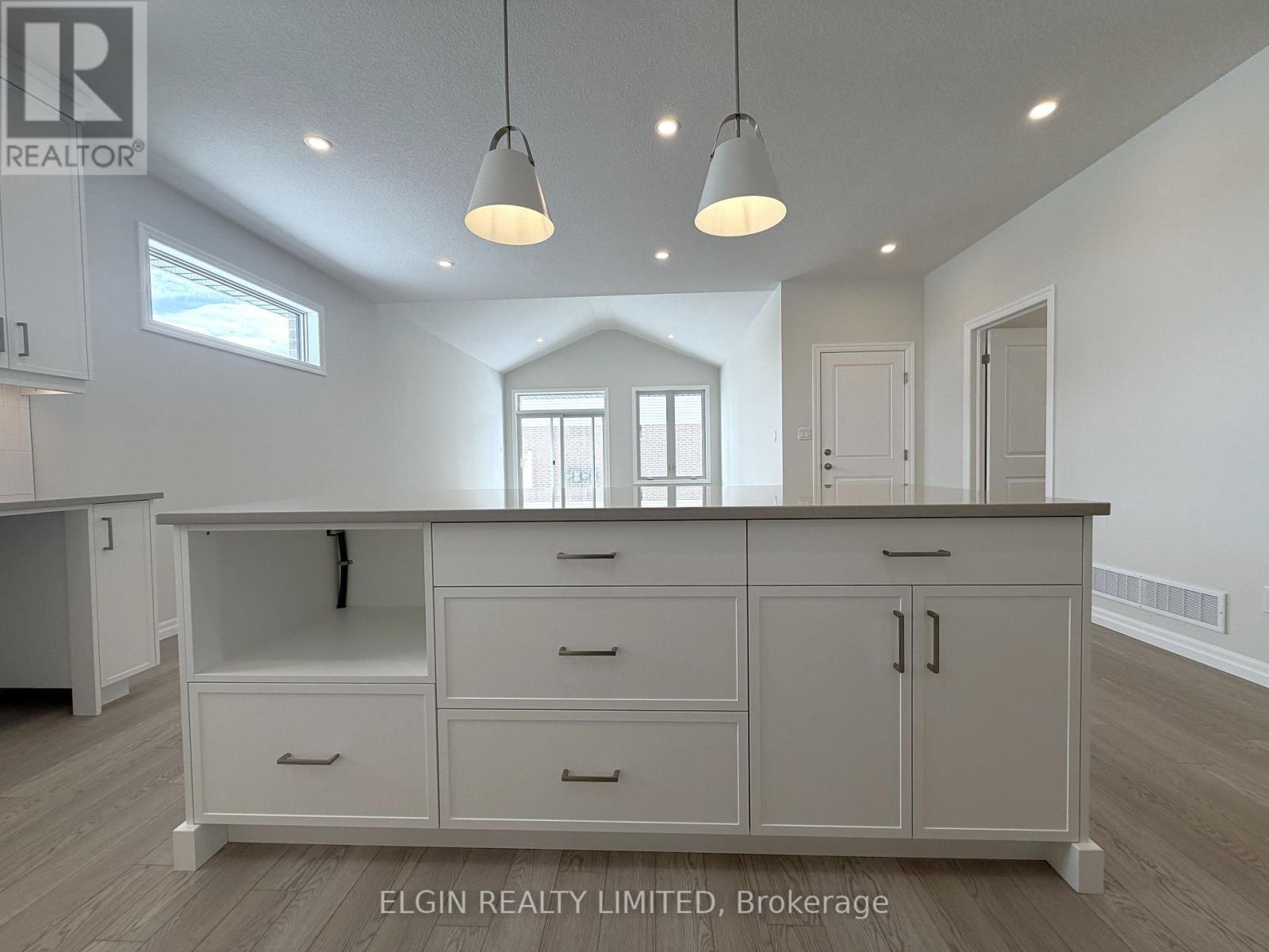 253 Renaissance Drive, St. Thomas, Ontario  N5R 0P9 - Photo 10 - X12766914