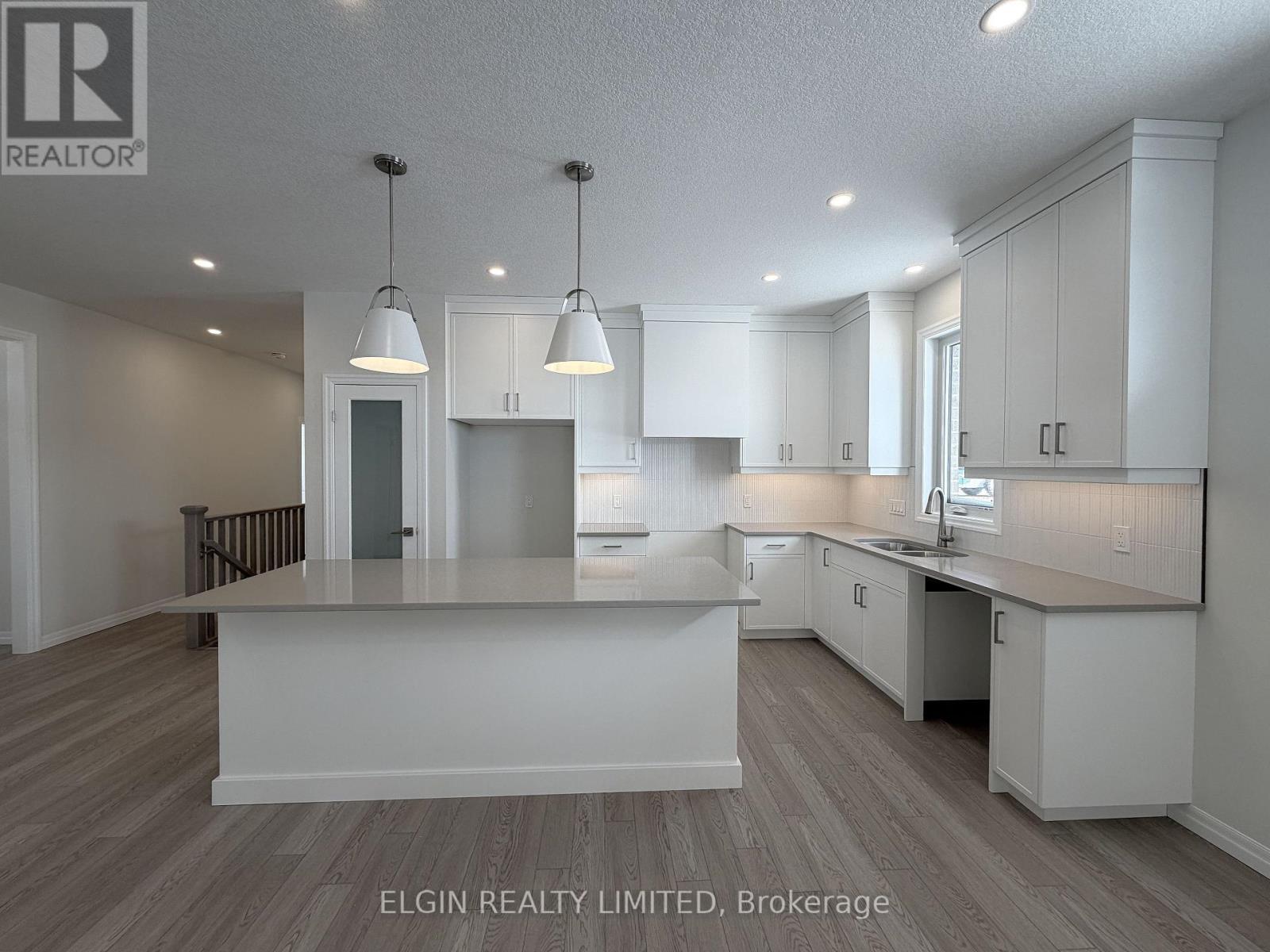 253 Renaissance Drive, St. Thomas, Ontario  N5R 0P9 - Photo 7 - X12766914