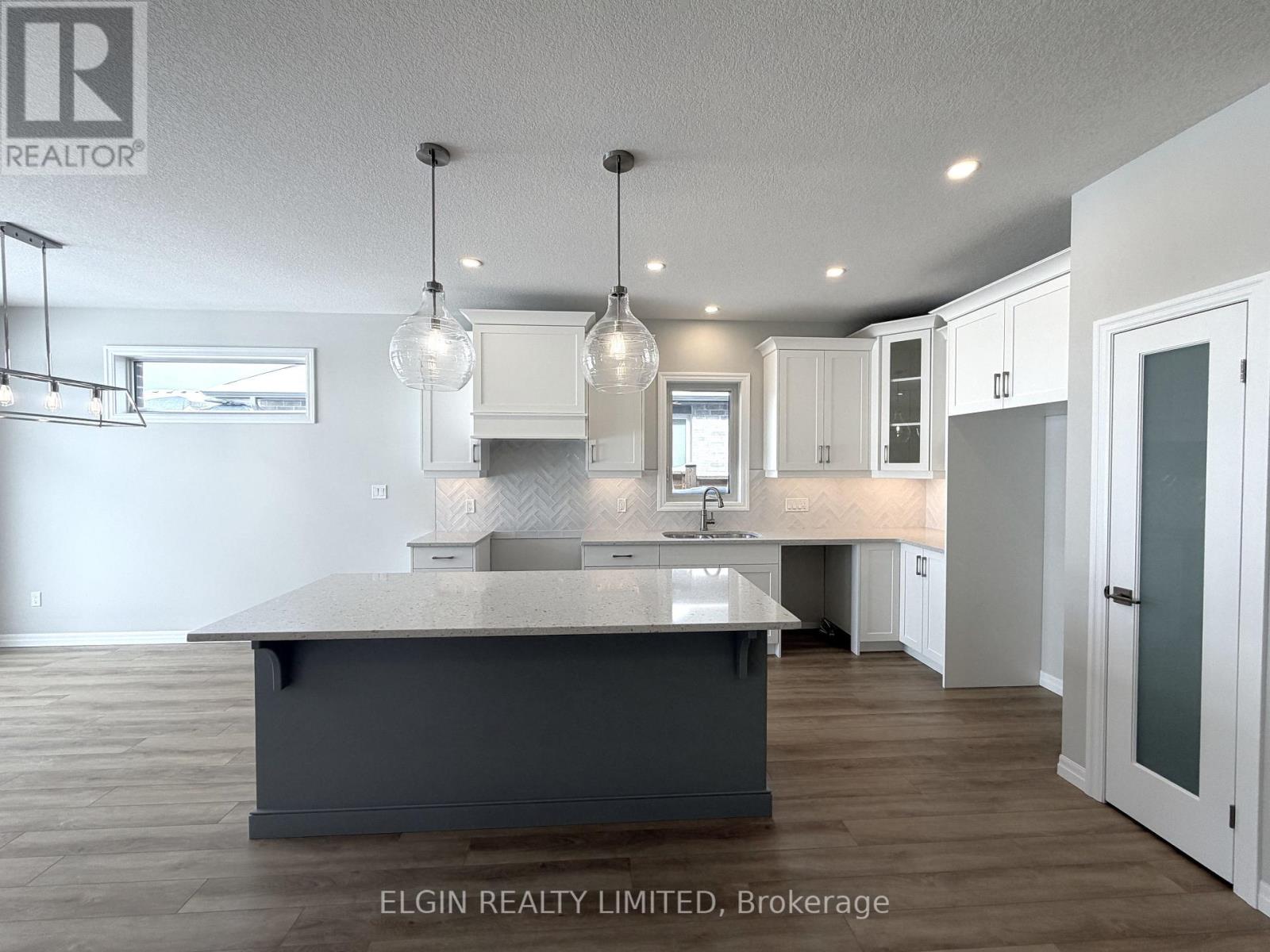 254 Renaissance Drive, St. Thomas, Ontario  N5R 0P9 - Photo 11 - X12766928