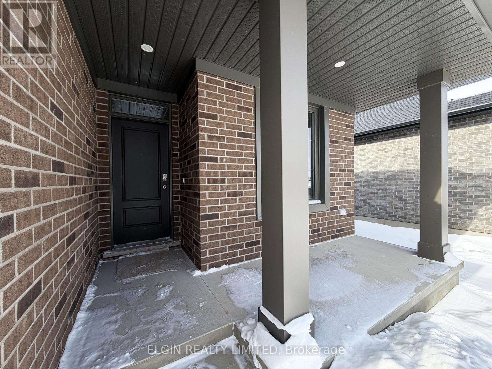 254 Renaissance Drive, St. Thomas, Ontario  N5R 0P9 - Photo 3 - X12766928