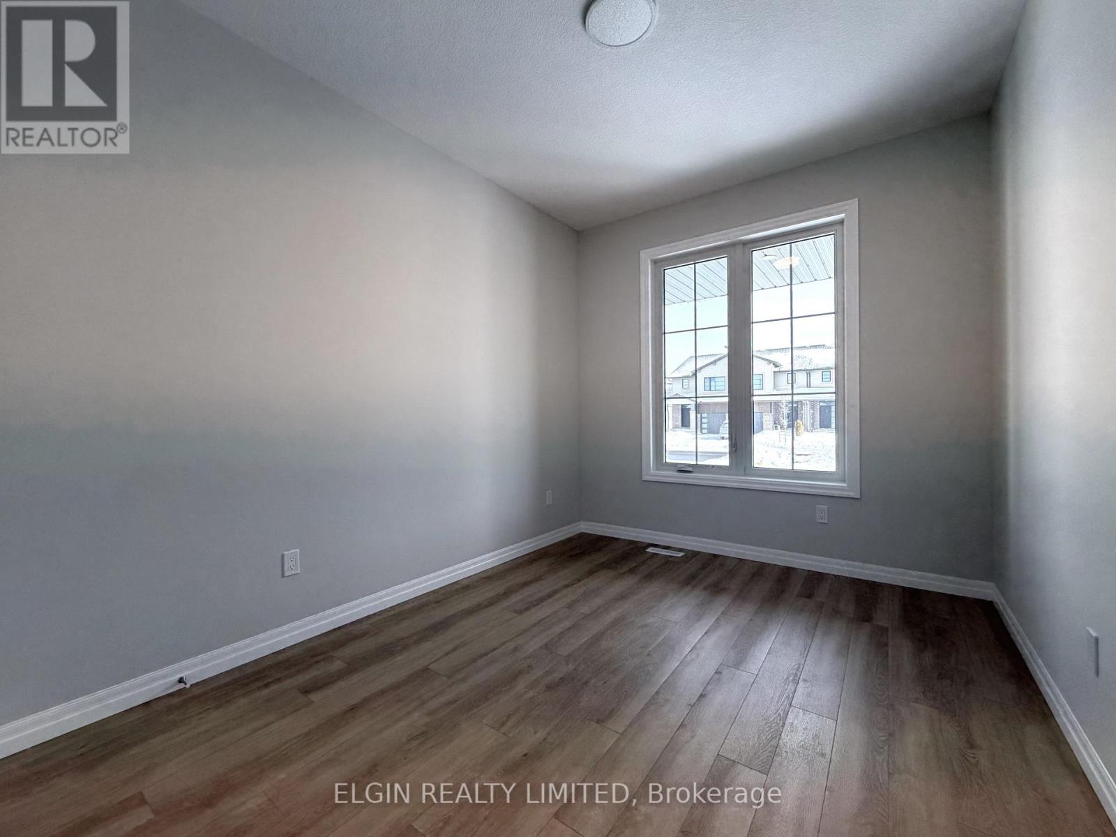 254 Renaissance Drive, St. Thomas, Ontario  N5R 0P9 - Photo 5 - X12766928