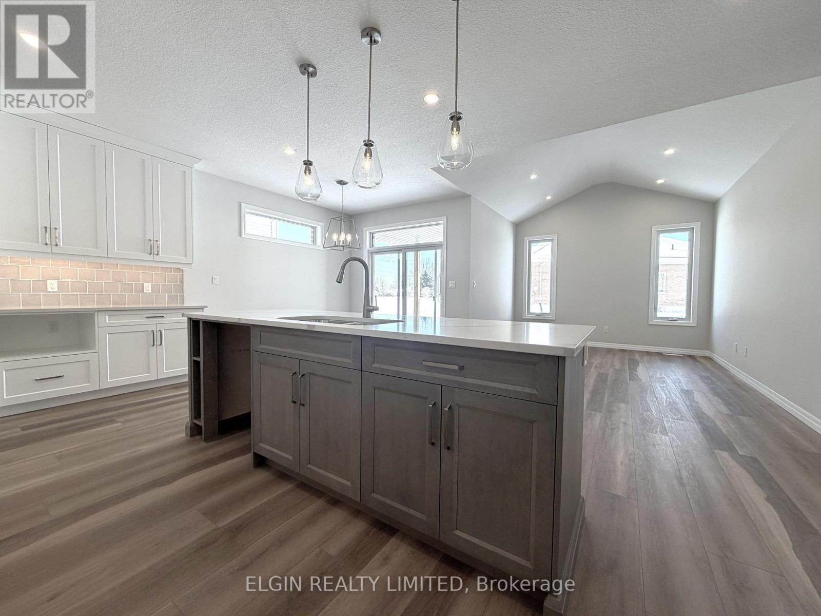 256 Renaissance Drive, St. Thomas, Ontario  N5R 0P9 - Photo 10 - X12767004