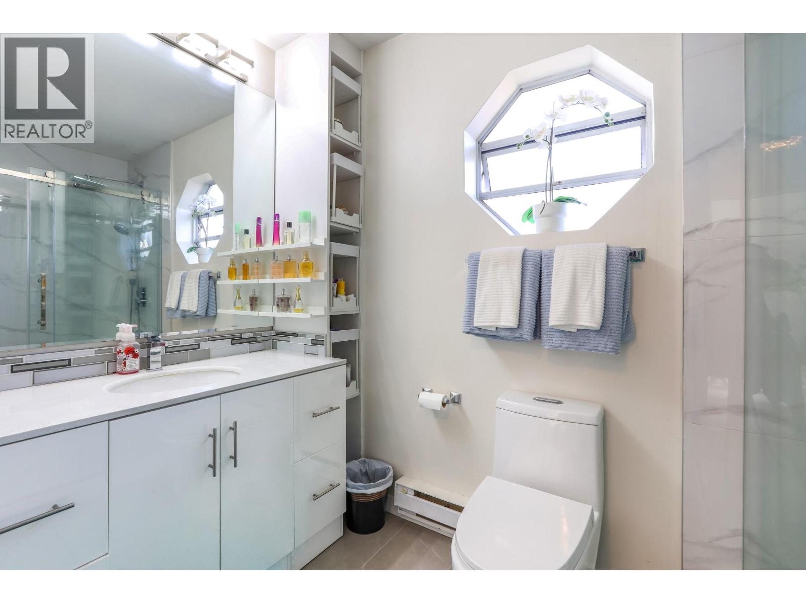 10 838 Tobruck Avenue, North Vancouver, British Columbia  V7P 1V9 - Photo 12 - R3087362