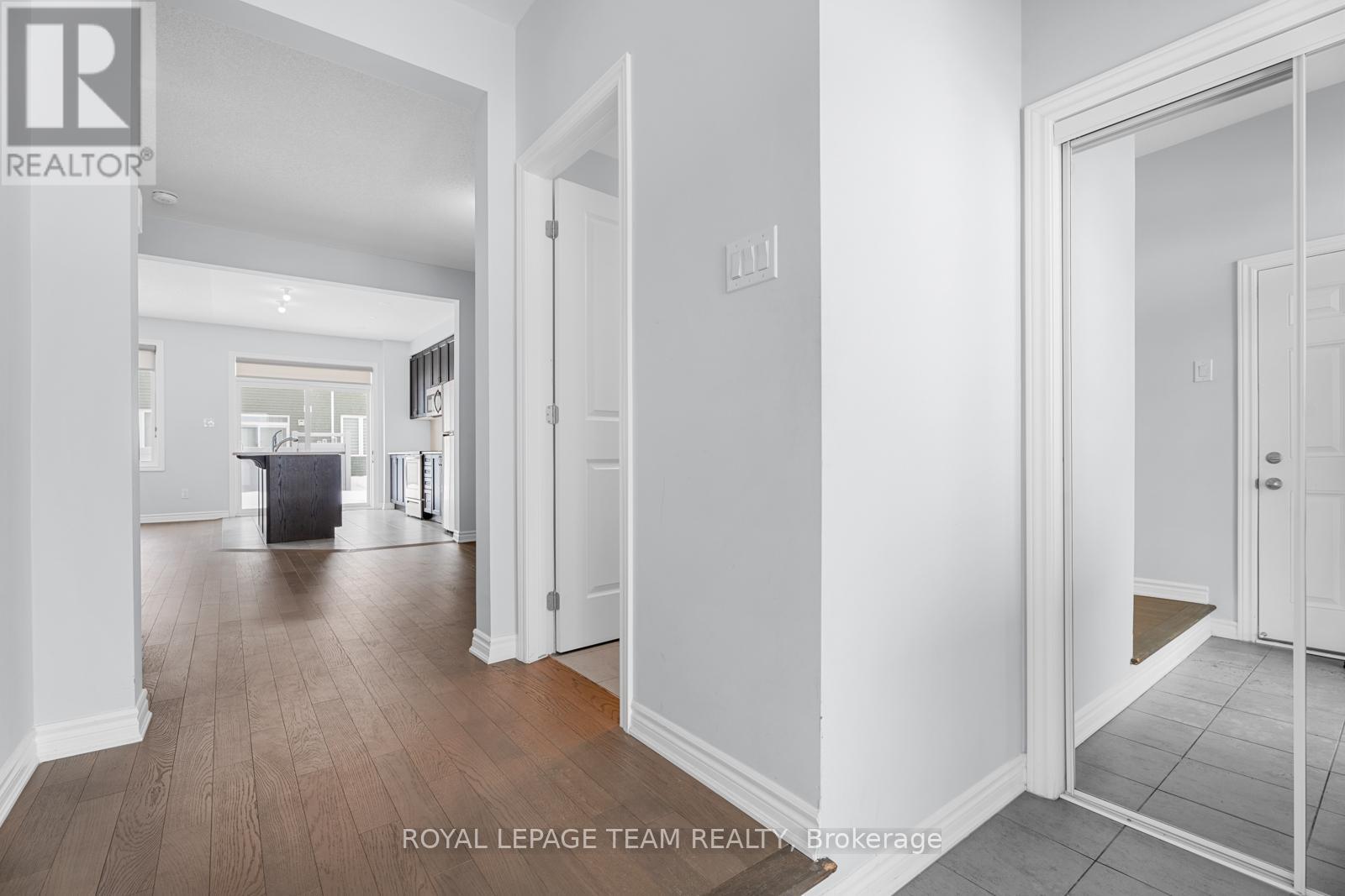 536 Culdaff Road, Ottawa, Ontario  K2S 2Z7 - Photo 3 - X12766936