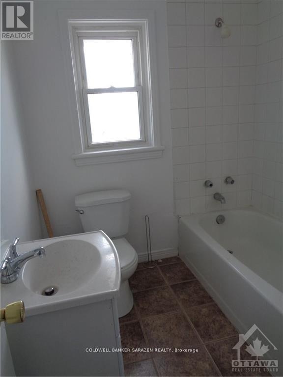 912a St Laurent Boulevard S, Ottawa, Ontario  K1K 3B3 - Photo 11 - X12766994