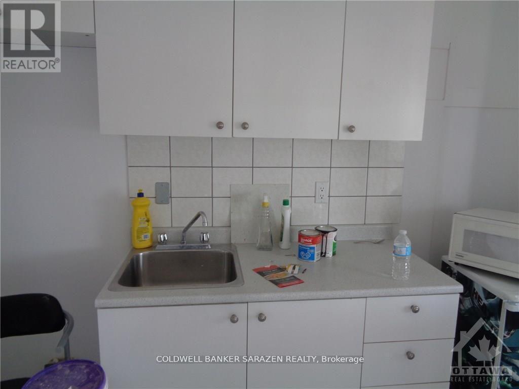 912a St Laurent Boulevard S, Ottawa, Ontario  K1K 3B3 - Photo 3 - X12766994