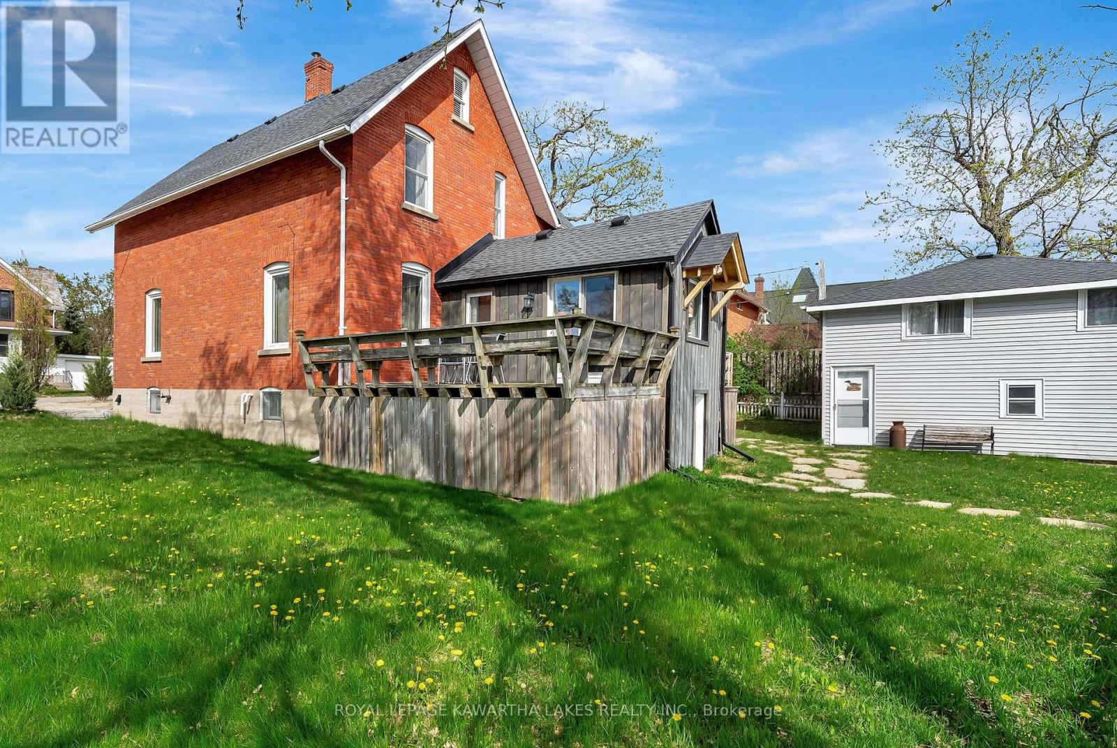 45 Oak Street, Kawartha Lakes, Ontario  K0M 1N0 - Photo 24 - X12759466